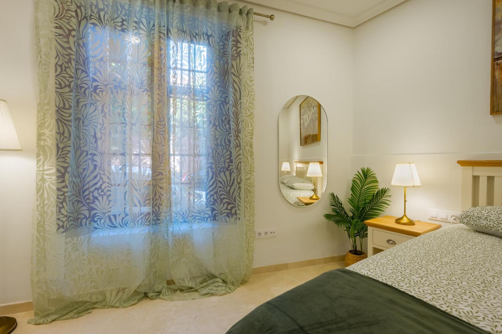 Fantastico 2H+1B Plaza Del Museo Apartment Seville Exterior photo